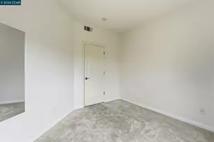 10875 Packard St, Oakland, CA 94603 - Photo 13