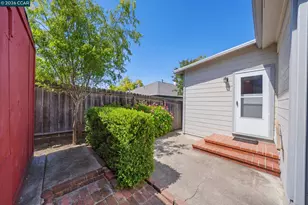 848 Talbart St, Martinez, CA 94553 - Photo 39