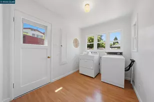 848 Talbart St, Martinez, CA 94553 - Photo 25