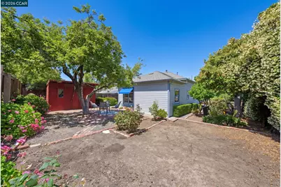 848 Talbart St, Martinez, CA 94553 - Photo 37