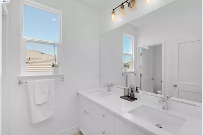 3098 Mulholland Dr, Lathrop, CA 95330 - Photo 27