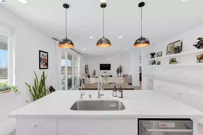 3098 Mulholland Dr, Lathrop, CA 95330 - Photo 13