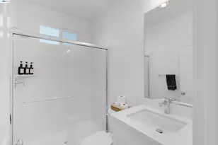 3098 Mulholland Dr, Lathrop, CA 95330 - Photo 19