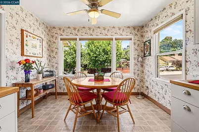 1940 Pine St, Martinez, CA 94553 - Photo 7
