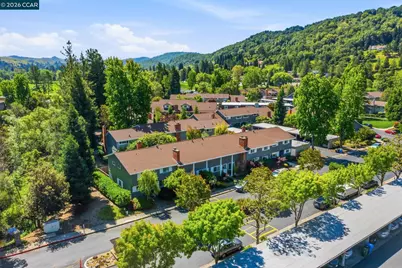 83 Miramonte Dr, Moraga, CA 94556 - Photo 31