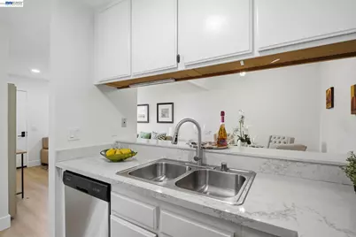 267 Famoso Plz, Union City, CA 94587 - Photo 15