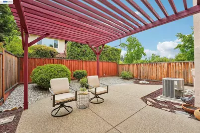 1657 Holly Cir, Pleasanton, CA 94566 - Photo 25