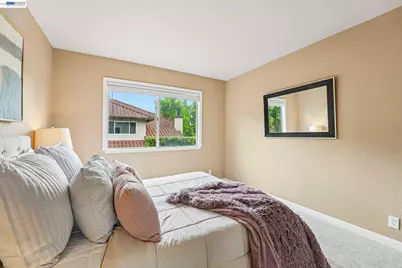1657 Holly Cir, Pleasanton, CA 94566 - Photo 15