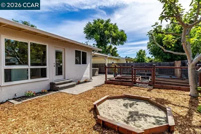 2725 Argyll Ave, Concord, CA 94520 - Photo 47