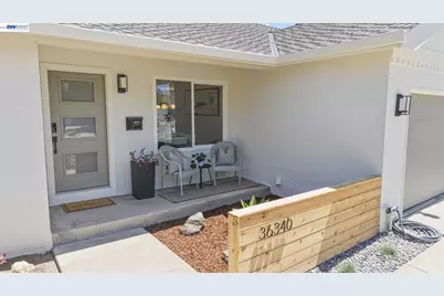 36340 Cypress Point Dr, Newark, CA 94560 - Photo 7