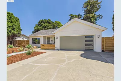 36340 Cypress Point Dr, Newark, CA 94560 - Photo 5