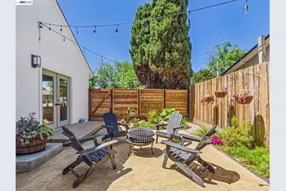 36340 Cypress Point Dr, Newark, CA 94560 - Photo 13