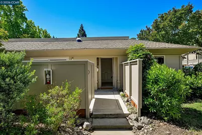 2233 Pine Knoll Dr #4, Walnut Creek, CA 94595 - Photo 3