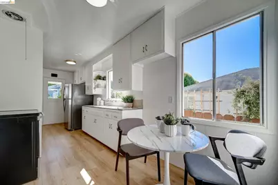 1324 Everett St, El Cerrito, CA 94530 - Photo 9