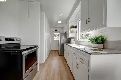 1324 Everett St, El Cerrito, CA 94530 - Photo 13