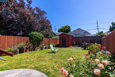 3735 Nevil St, Oakland, CA 94601 - Photo 21