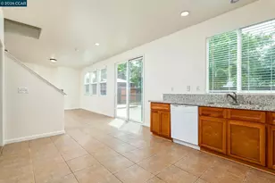 7690 Roosterfish Way, Sacramento, CA 95828 - Photo 5