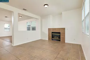 7690 Roosterfish Way, Sacramento, CA 95828 - Photo 11
