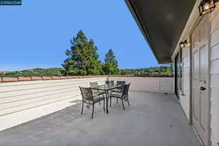 6 Tanglewood Ln, Lafayette, CA 94549 - Photo 37