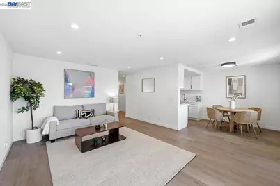 25164 Copa Del Oro Dr #201, Hayward, CA 94545 - Photo 1