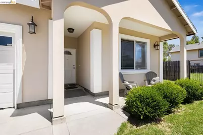 1501 Rene Ave, Sacramento, CA 95838 - Photo 3