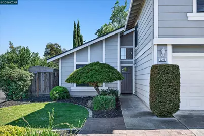 2202 Boulder Creek Ct., Martinez, CA 94553 - Photo 3