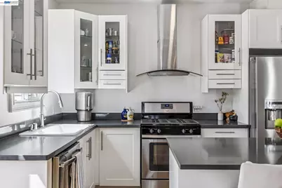 1806 8th Ave, Oakland, CA 94606 - Photo 21