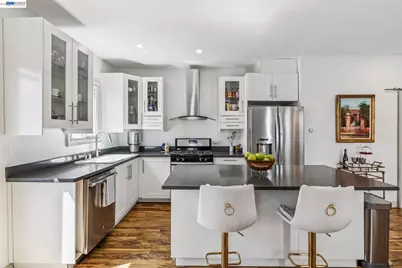 1806 8th Ave, Oakland, CA 94606 - Photo 19
