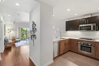 6465 San Pablo Ave #3-2, Oakland, CA 94608 - Photo 5