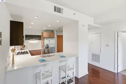 6465 San Pablo Ave #3-2, Oakland, CA 94608 - Photo 3