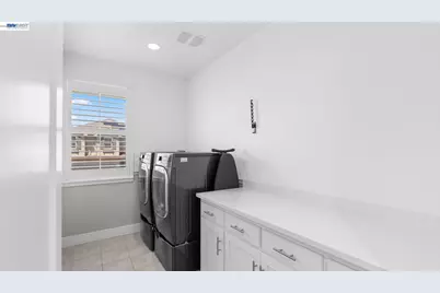 4022 Chalk Hill Way, Dublin, CA 94568 - Photo 13