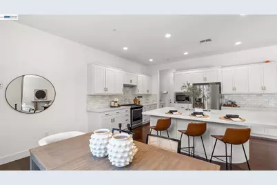 4022 Chalk Hill Way, Dublin, CA 94568 - Photo 7