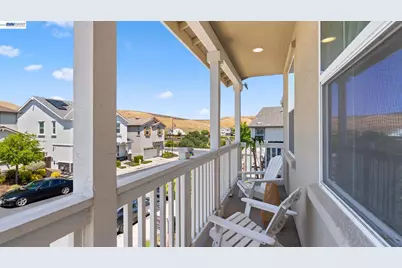 4022 Chalk Hill Way, Dublin, CA 94568 - Photo 11