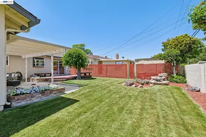 7289 Sheffield Ln, Dublin, CA 94568 - Photo 37