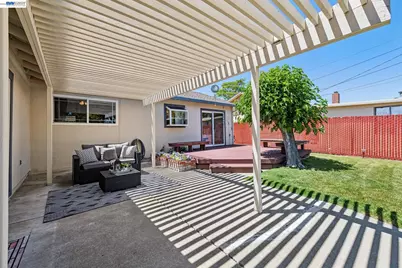 7289 Sheffield Ln, Dublin, CA 94568 - Photo 27