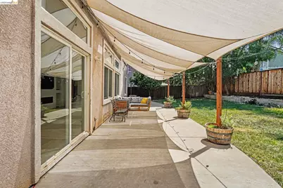 1045 Dawn Ct, Brentwood, CA 94513 - Photo 33