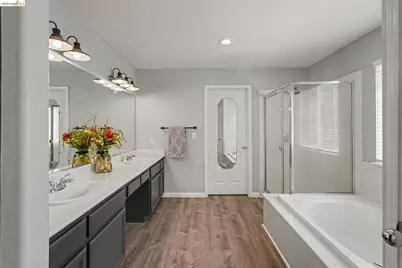1045 Dawn Ct, Brentwood, CA 94513 - Photo 29