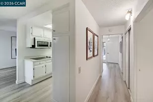 1300 Skycrest Dr, Walnut Creek, CA 94595 - Photo 31