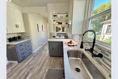 291 Lorraine Blvd, San Leandro, CA 94577 - Photo 25