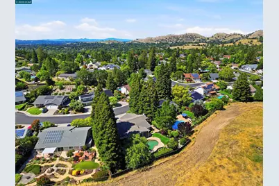 2652 Bridle Ln, Walnut Creek, CA 94596 - Photo 77