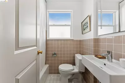 7206 A St, El Cerrito, CA 94530 - Photo 37
