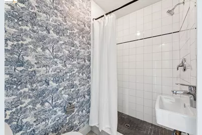 7206 A St, El Cerrito, CA 94530 - Photo 31