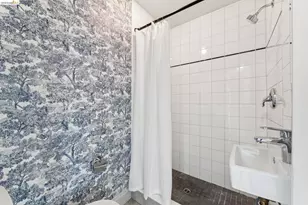 7206 A St, El Cerrito, CA 94530 - Photo 31
