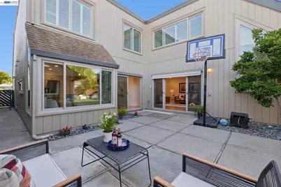 3547 Magnolia Dr, Alameda, CA 94502 - Photo 29