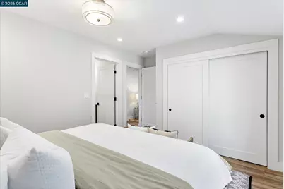 5924 Balboa Dr, Oakland, CA 94611 - Photo 23