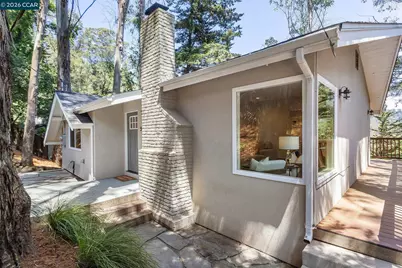5924 Balboa Dr, Oakland, CA 94611 - Photo 3