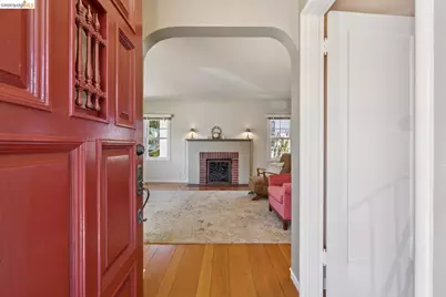 200 Broadmoor Blvd, San Leandro, CA 94577 - Photo 3