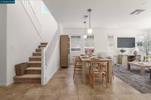 407 Alyssum Dr, Vacaville, CA 95687 - Photo 3