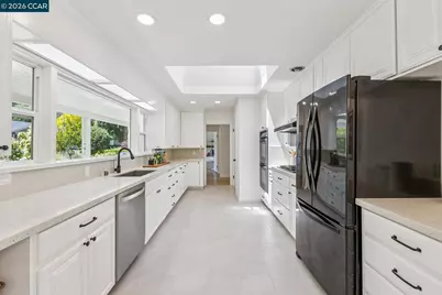 4 Crest Rd, Lafayette, CA 94549 - Photo 13