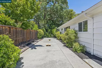 4 Crest Rd, Lafayette, CA 94549 - Photo 33